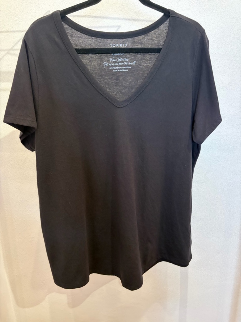 torrid Black V-Neck Short Sleeve Tee